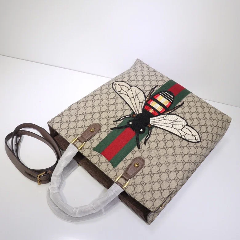 Ladies Gucci shoulder bags with a magnetic - closure flapGucci Bags