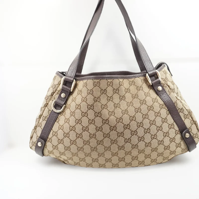 Women Gucci bags with a zippered interior pocketGucci Abbey