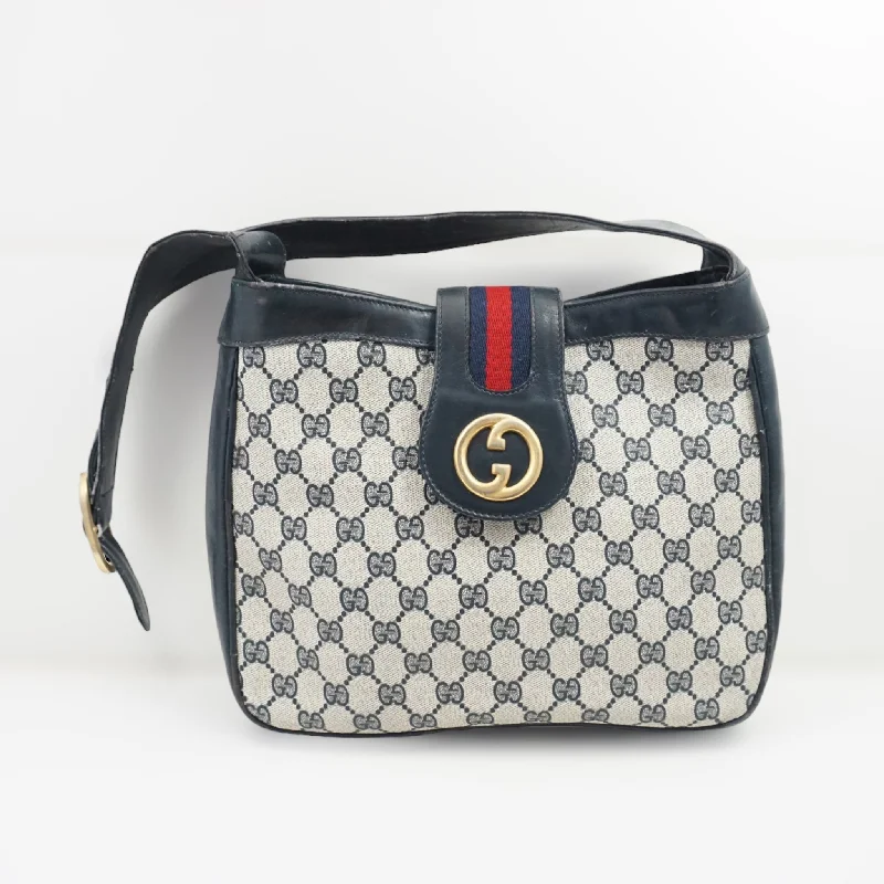 Women Gucci bags with interlocking G hardware for a classic lookGucci Læder Skuldertaske