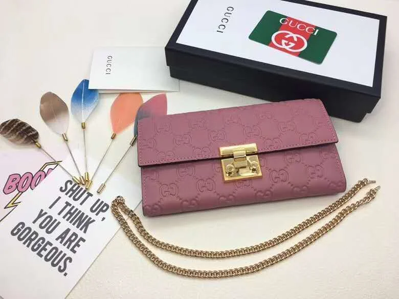 Women Gucci bags with a magnetic snap closure for easy accessGucci Bags