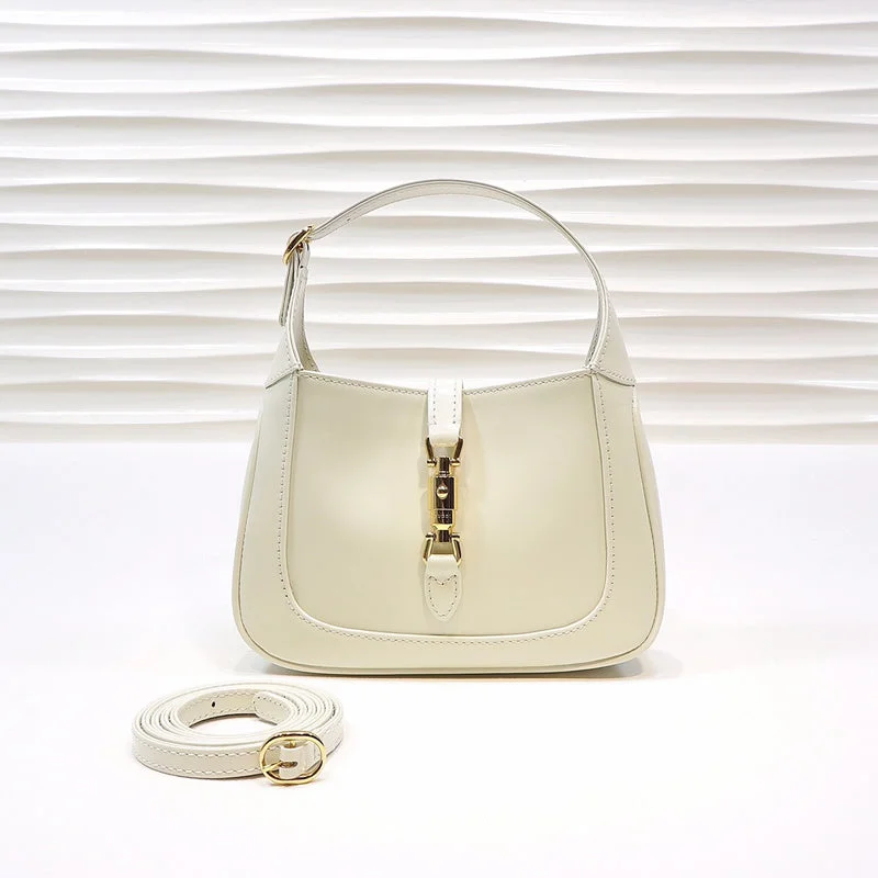 Women Gucci bags with a zippered interior pocketBC - GUCCI BAG - 004