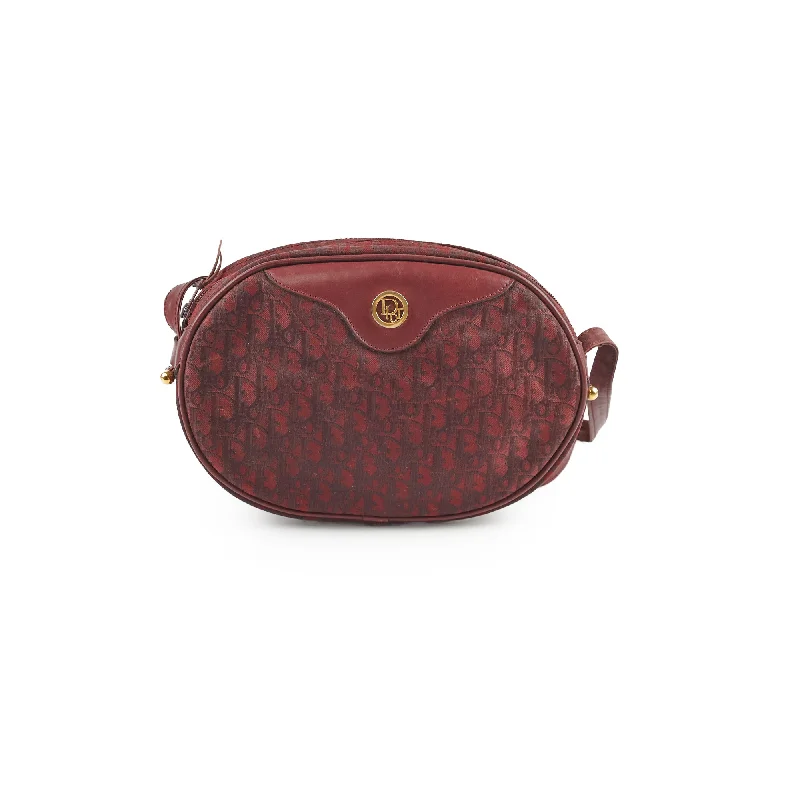 Christian Dior tote bags with a printed Dior logo on the frontDior Vintage Burgundy Camera Bag Crossbody