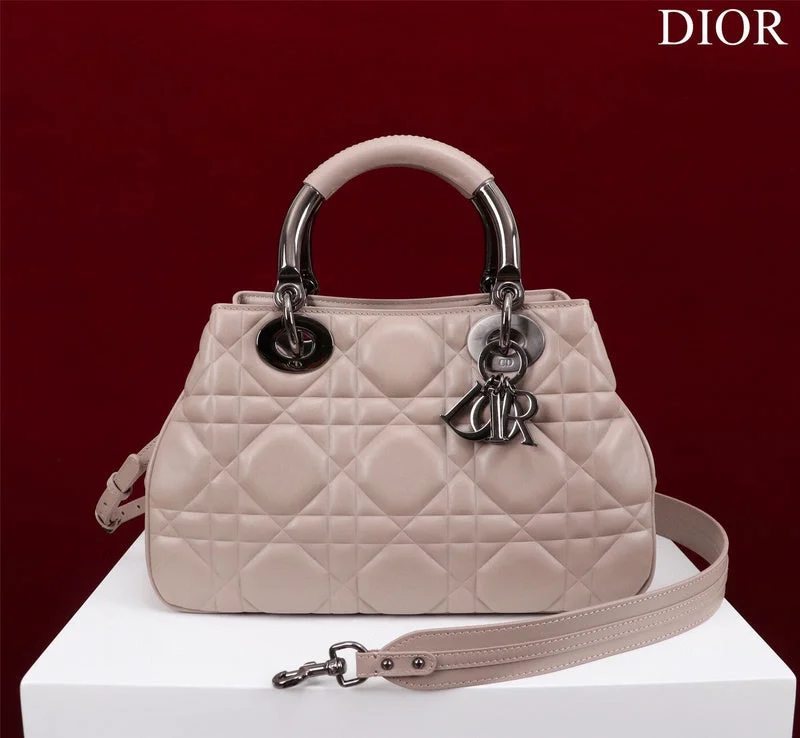 Christian Dior handbags with a detachable mirror for on - the - go touch - upsBC - Dior Bags - 1191