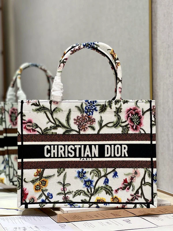 Stylish Christian Dior shoulder bags with a tassel - adorned zipperBC - Dior Bags - 1211