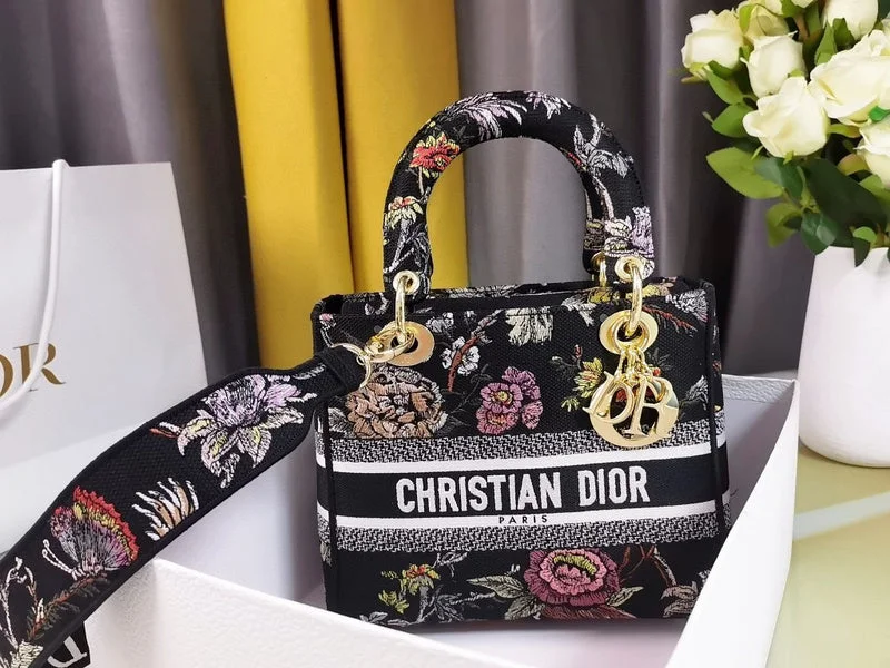 Christian Dior Saddle bags with a studded trim for a bold lookChristian Dior  Bags - 2793