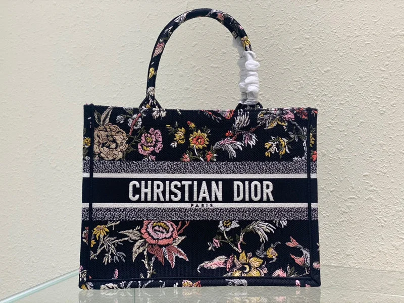 Christian Dior Saddle bags with a patent leather finish for a shiny lookChristian Dior  Bags - 3278