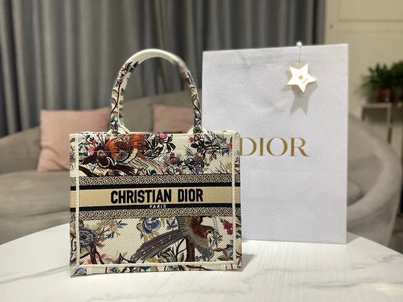 Christian Dior bags with a quilted pattern and gold - toned hardwareChristian Dior  Bags - 3350