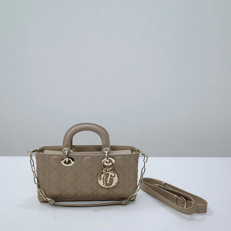 High - fashion Christian Dior bags with a geometric patternChristian Dior  Bags - 4052