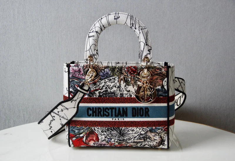 Luxury Christian Dior crossbody bags with a chain - link strapChristian Dior  Bags - 4090