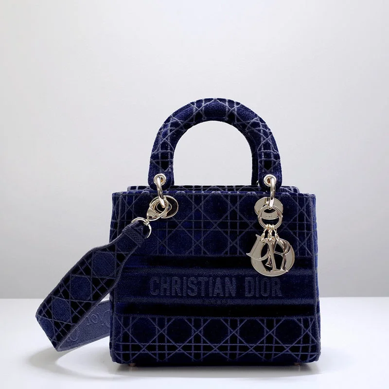 Trendsetting Christian Dior crossbody bags with a colorful strapChristian Dior  Bags - 4122