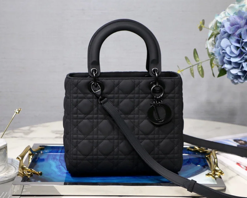 Christian Dior handbags with a removable shoulder strap for versatilityChristian Dior  Bags - 4140