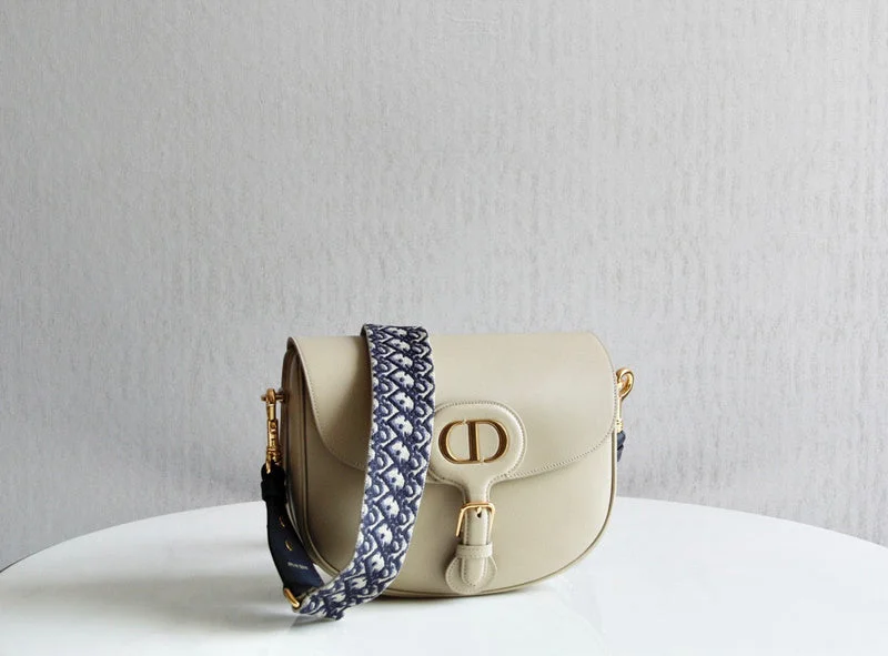 Luxury Christian Dior crossbody bags with a chain - link strapChristian Dior  Bags - 4212