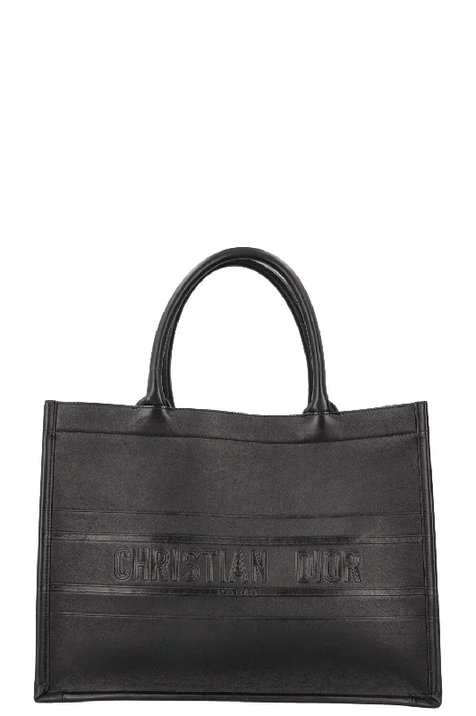 Fashion - forward Christian Dior tote bags for the modern womanCHRISTIAN DIOR Book Tote Medium Black