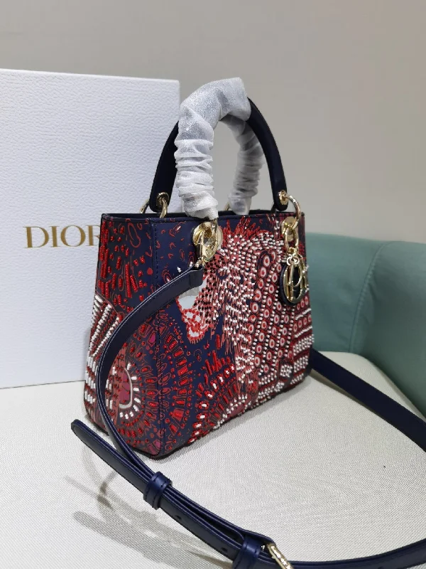 Christian Dior crossbody bags with a front - flap pocket for easy accessChristian Dior Medium Lady D Lite Bag