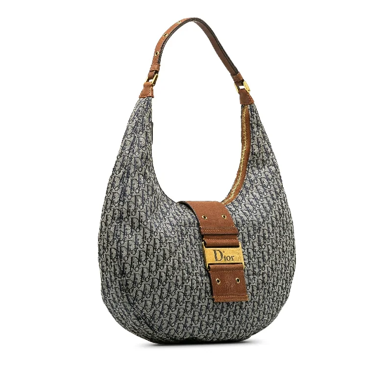 Christian Dior handbags with a snap - button closure and a decorative buckleDior Diorissimo Street Chic Hobo (XuvjYl)