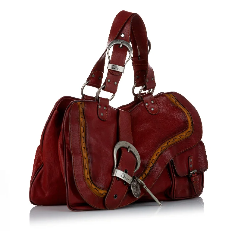 Christian Dior handbags with a removable shoulder strap for versatilityDior Gaucho Saddle Leather Handbag (25955)