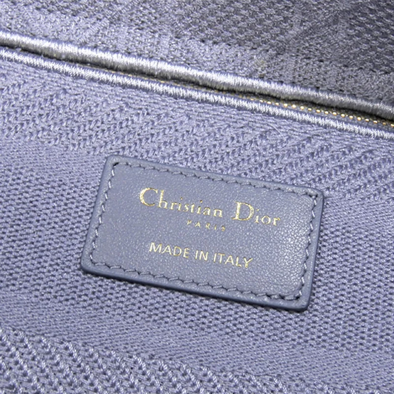 Christian Dior bags with a zip - top closure and multiple compartmentsDior Lady D-Lite Satchel (J6nwBk)