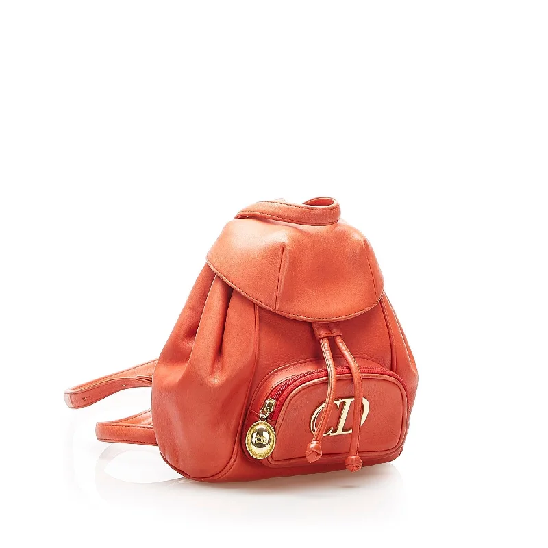 Christian Dior handbags with a back - pocket for quick storageDior Mini Logo Leather Backpack (SHG-16931)