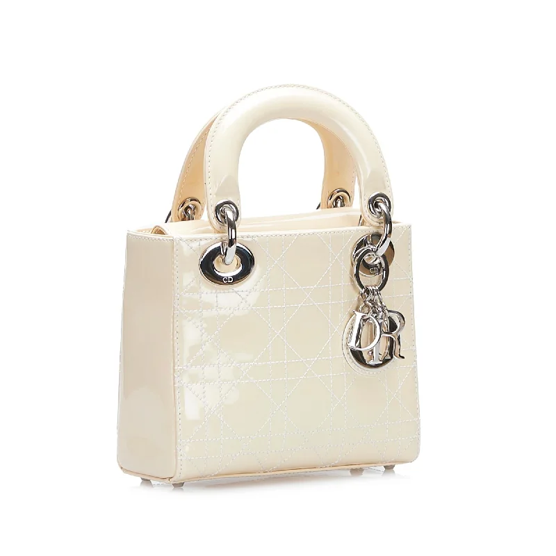 Christian Dior handbags with a back - pocket for quick storageDior Mini Patent Lady Dior (SHG-mSLI9T)