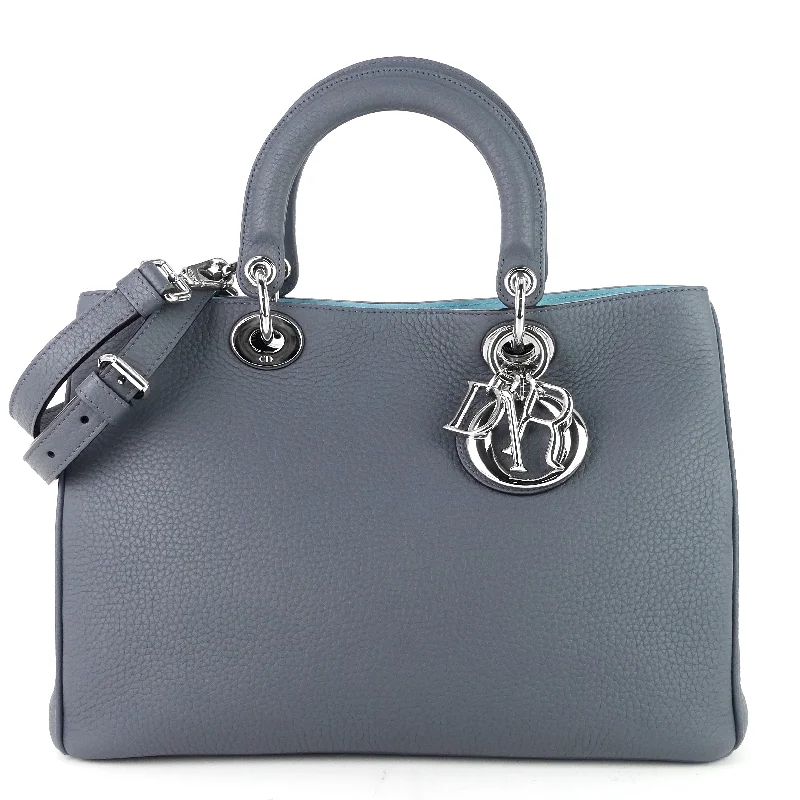 Stylish Christian Dior shoulder bags with a tassel - adorned zipperDiorissimo Medium Calf Leather Bag with Pouch