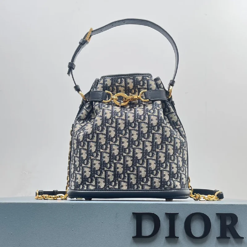 Christian Dior bags with a detachable coin purse insideWF - Dior Bag - 041