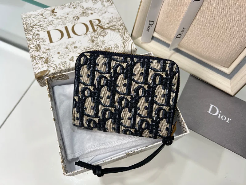 Christian Dior Saddle bags with a studded trim for a bold lookWF - Dior Bag - 056