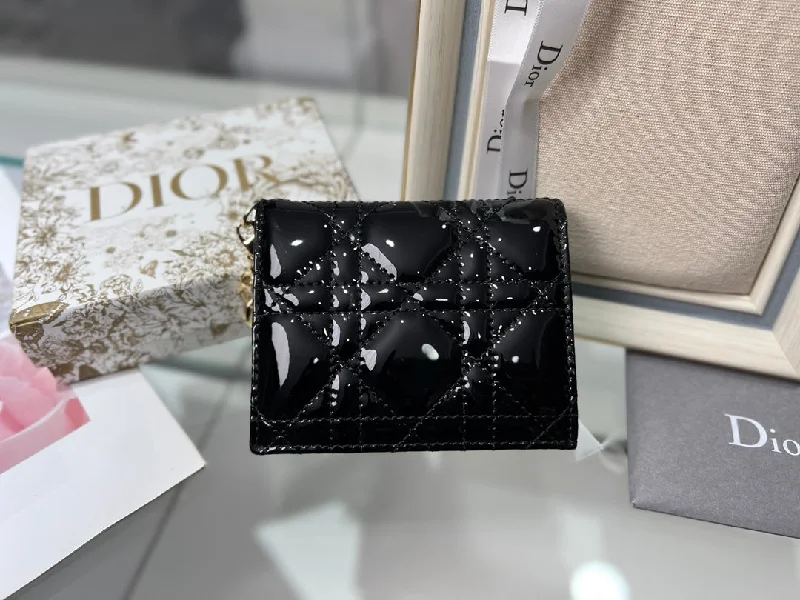 Christian Dior handbags with a detachable mirror for on - the - go touch - upsWF - Dior Bag - 076