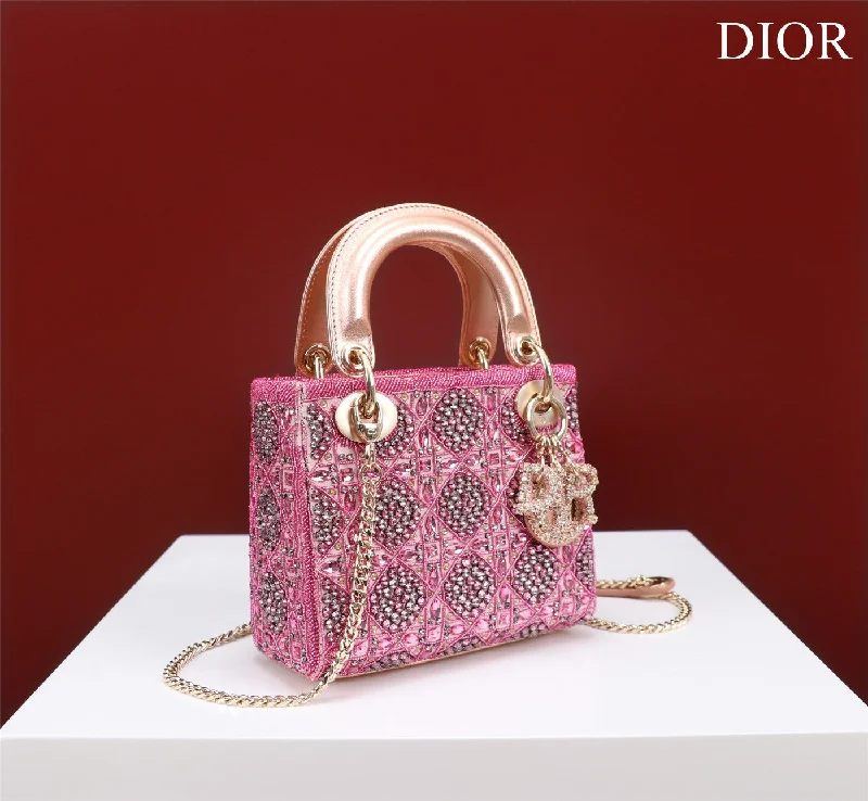 Christian Dior tote bags with a printed Dior logo on the frontWF - Dior Bag - 114